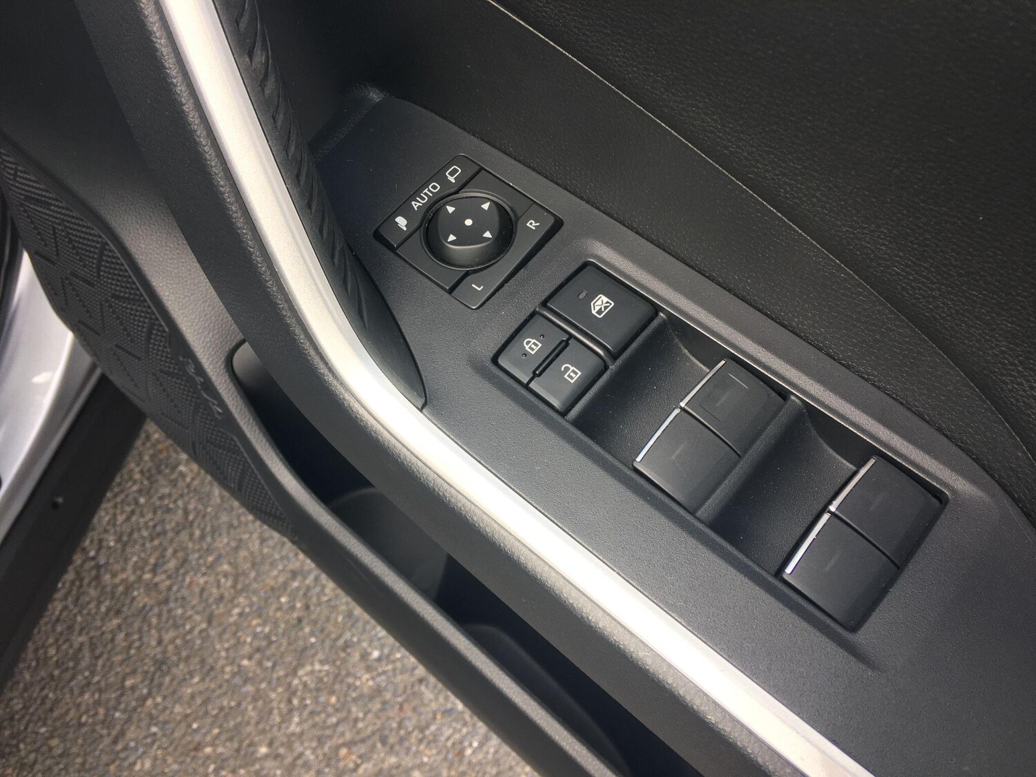 Used Toyota RAV4 2022 for sale - 78073113: Photo 41