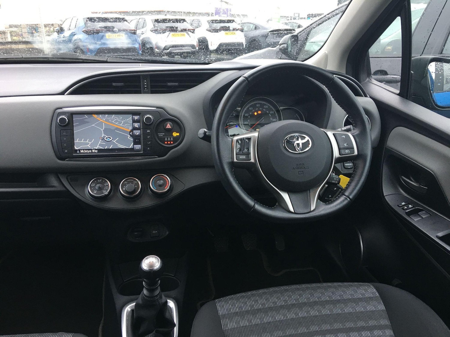 Used Toyota Yaris 2017 for sale - 77440231: Photo 14