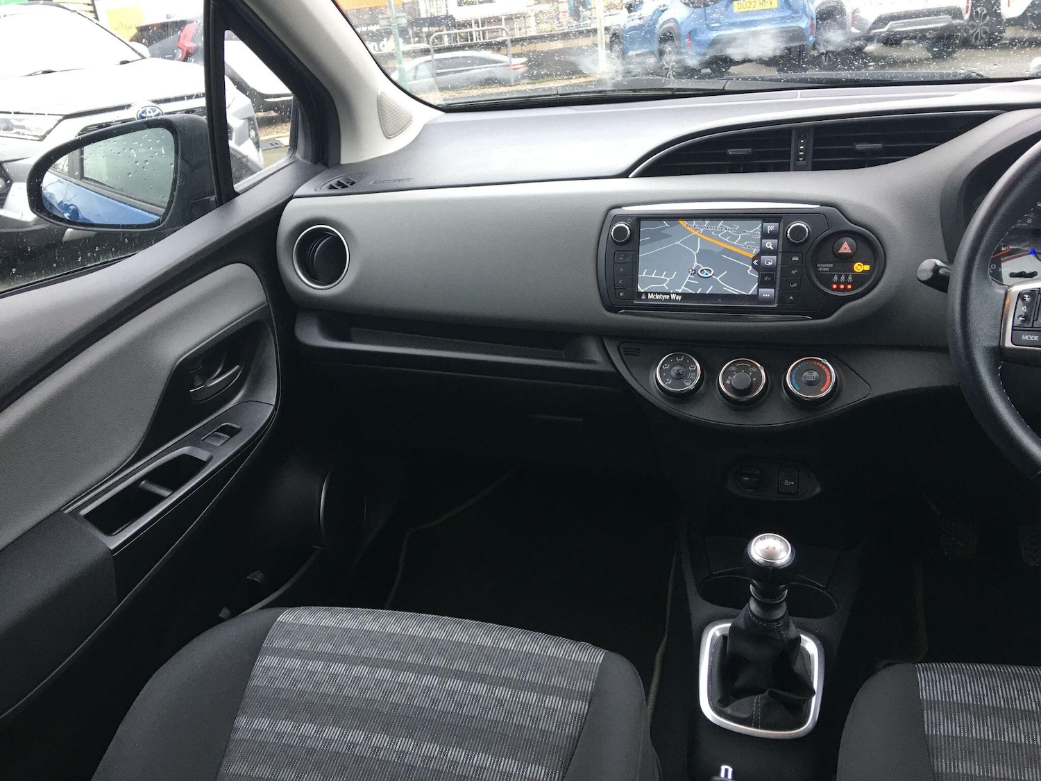 Used Toyota Yaris 2017 for sale - 77440231: Photo 16