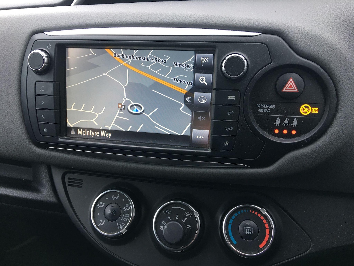 Used Toyota Yaris 2017 for sale - 77440231: Photo 18