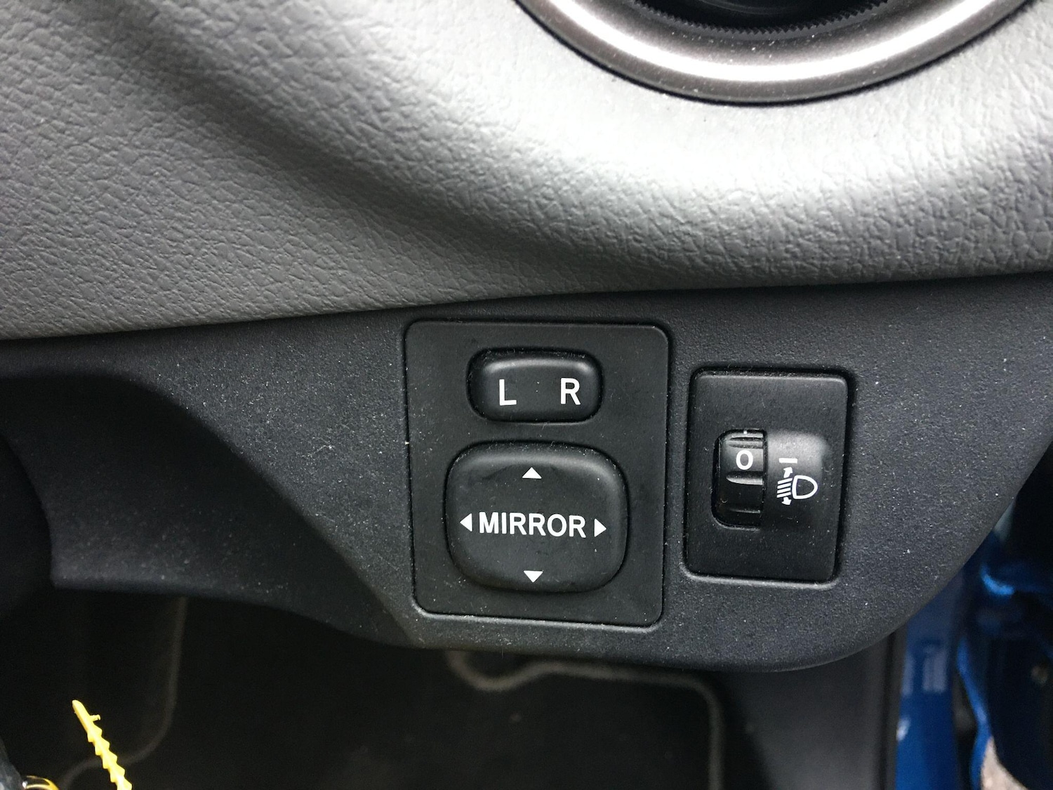 Used Toyota Yaris 2017 for sale - 77440231: Photo 39