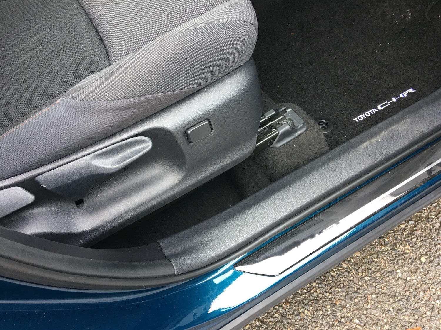 Used Toyota C-HR 2024 for sale - 76645521: Photo 44