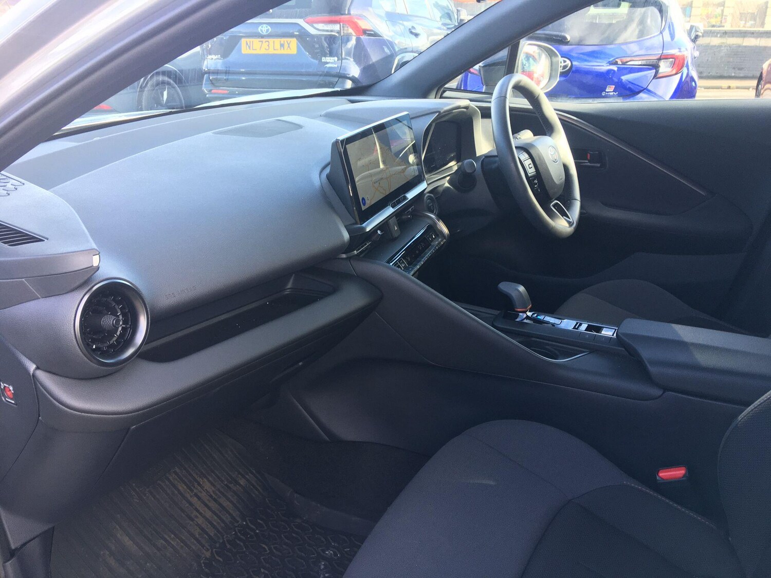 Used Toyota C-HR 2025 for sale - 78100565: Photo 15