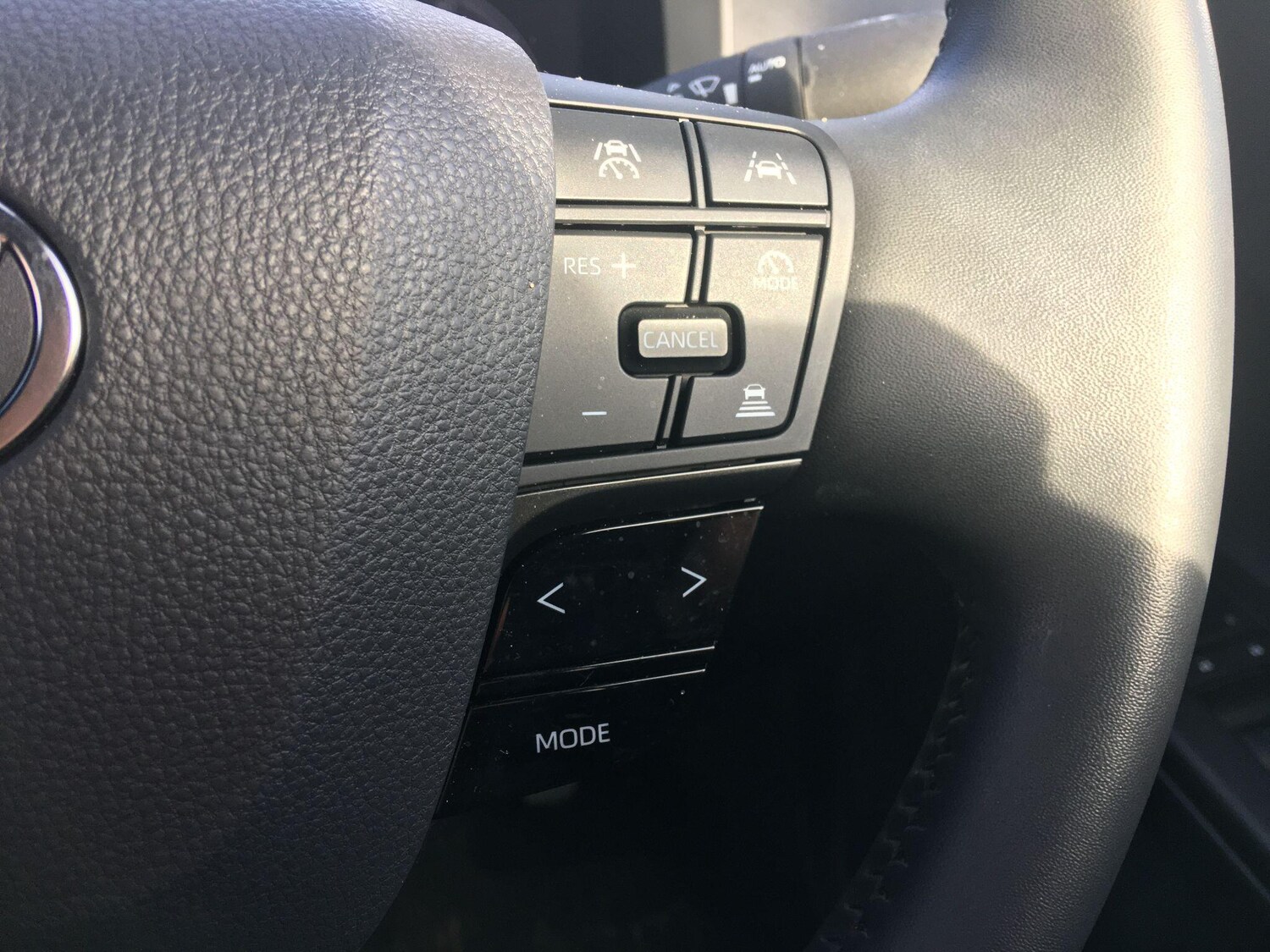 Used Toyota C-HR 2025 for sale - 78100565: Photo 37