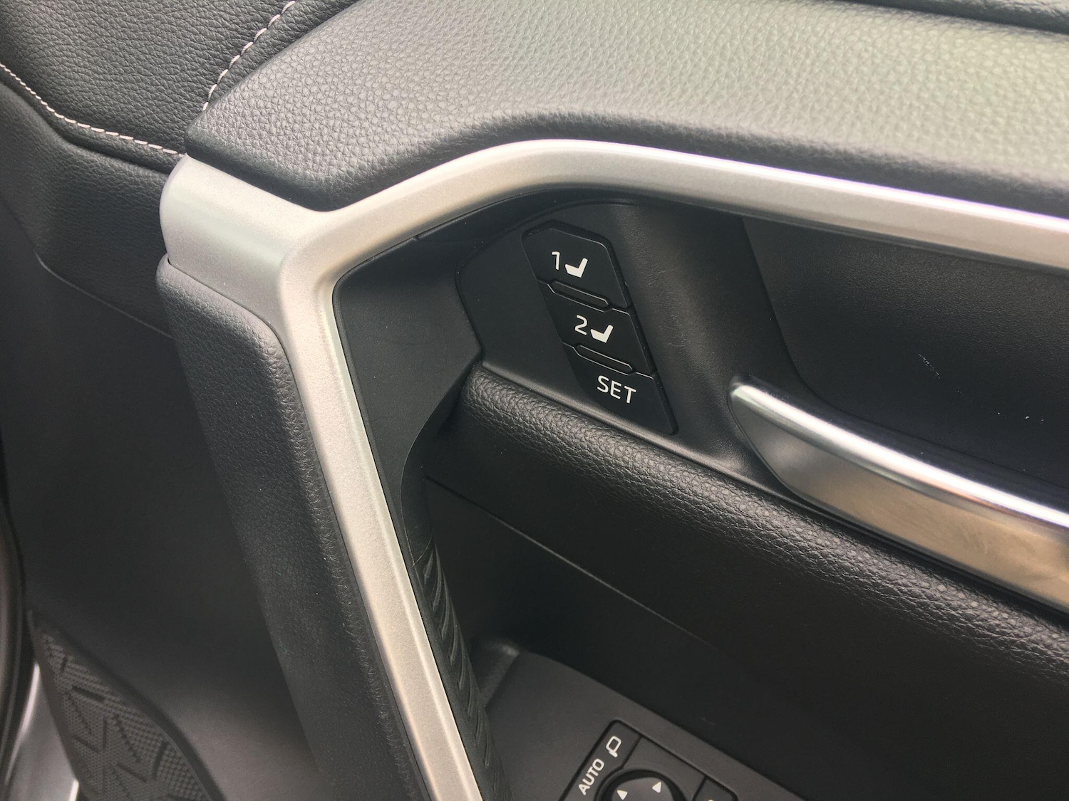 Used Toyota RAV4 for sale - 77823898: Photo 43