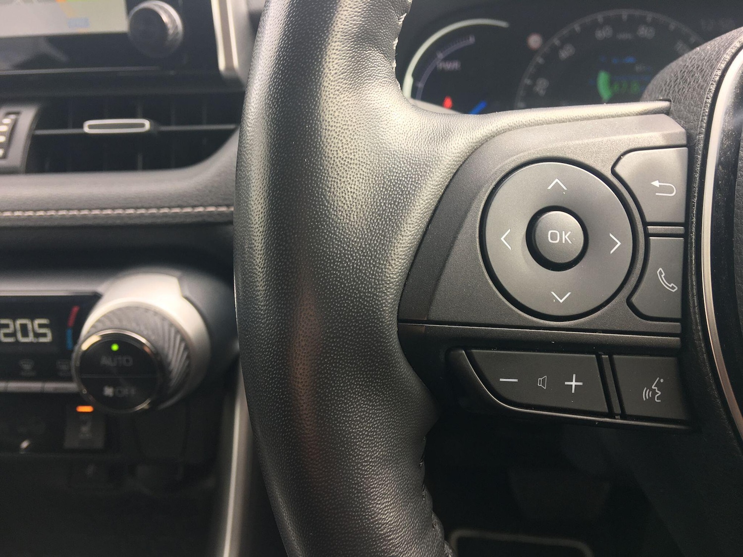 Used Toyota RAV4 for sale - 77823898: Photo 47