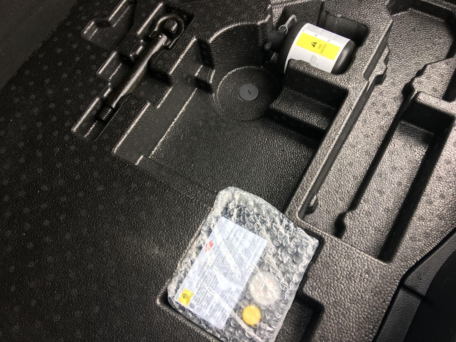 Used Toyota C-HR 2019 for sale - 77709639: Photo 44