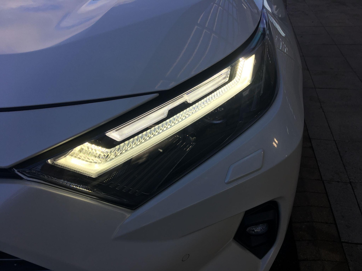 Used Toyota RAV4 2022 for sale - 76780574: Photo 36