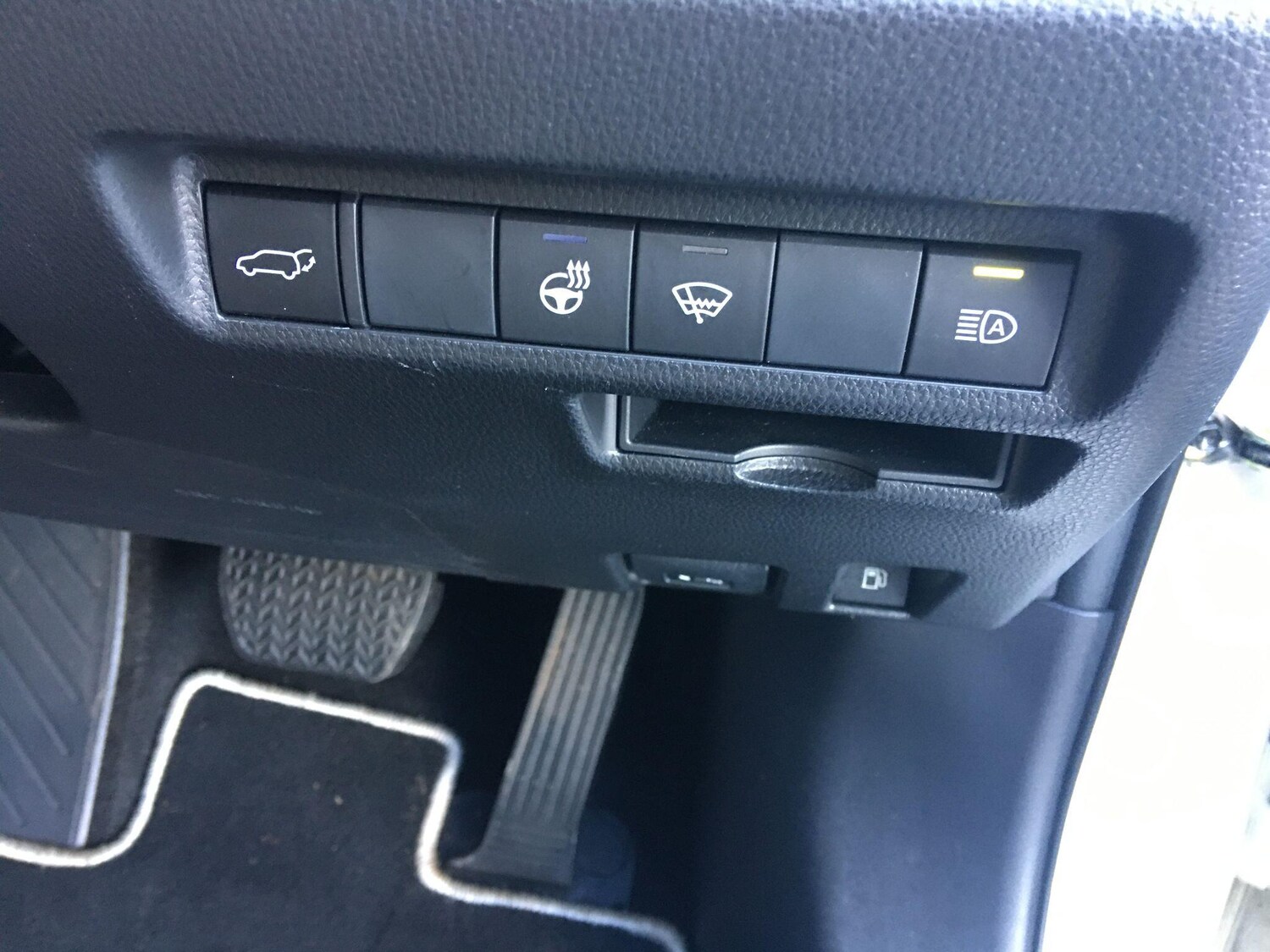 Used Toyota RAV4 2022 for sale - 76780574: Photo 44