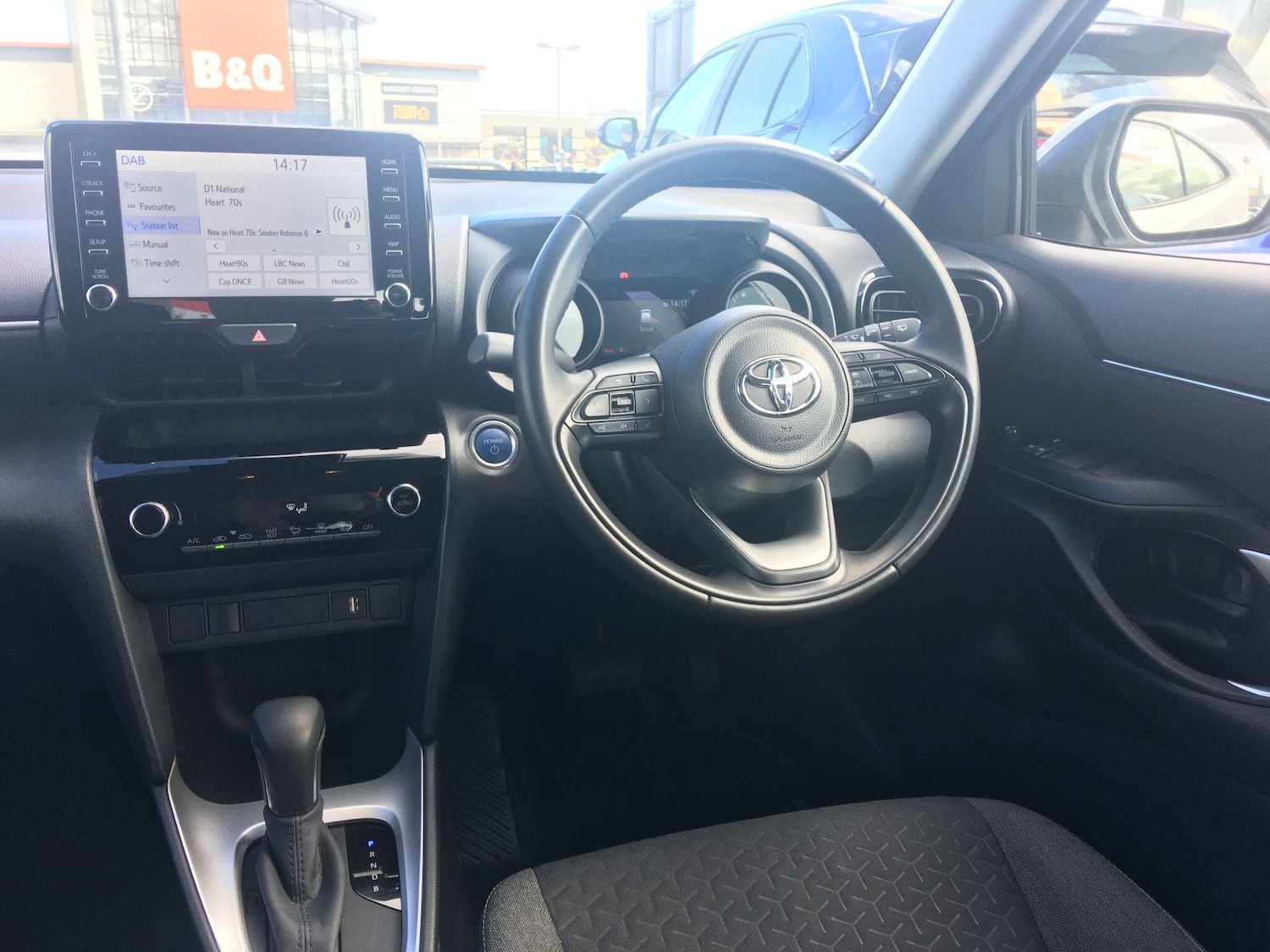 Used Toyota Yaris Cross 2023 for sale - 76108553: Photo 14