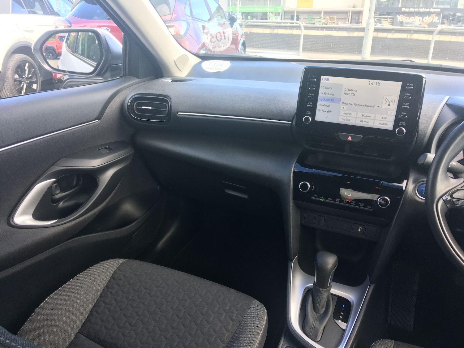 Used Toyota Yaris Cross 2023 for sale - 76108553: Photo 16