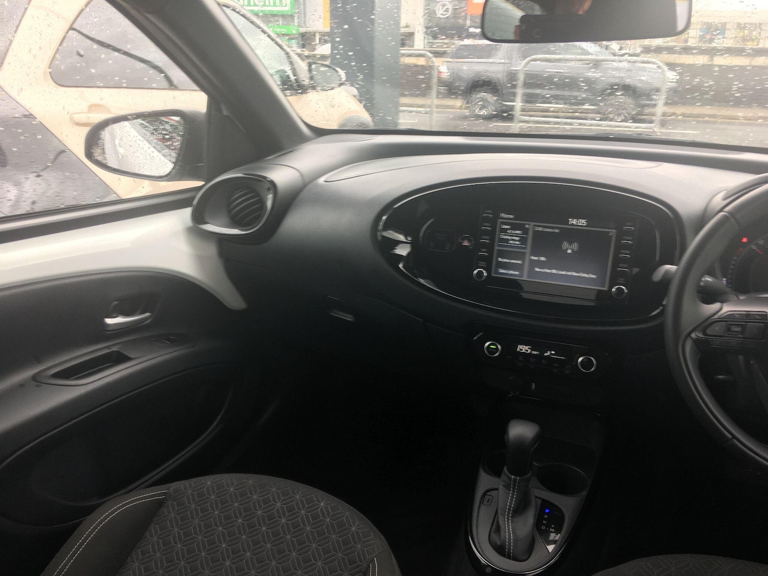 Used Toyota Aygo X 2023 for sale - 76359929: Photo 15
