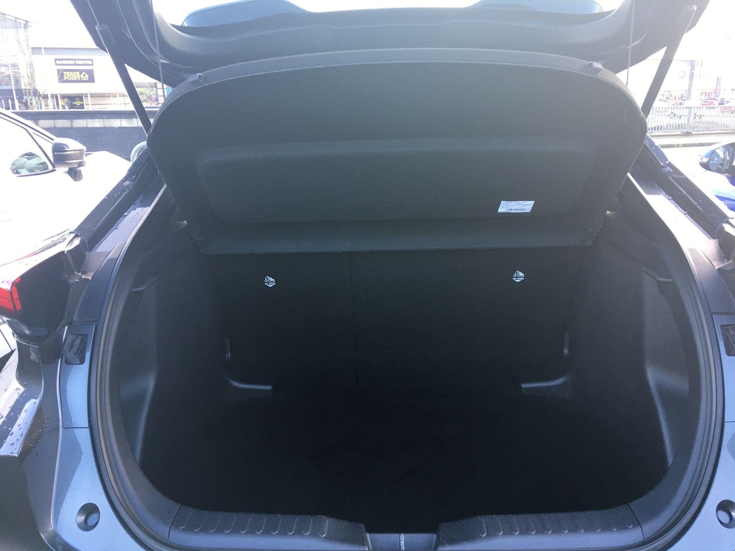 Used Toyota C-HR 2024 for sale - 77524201: Photo 13