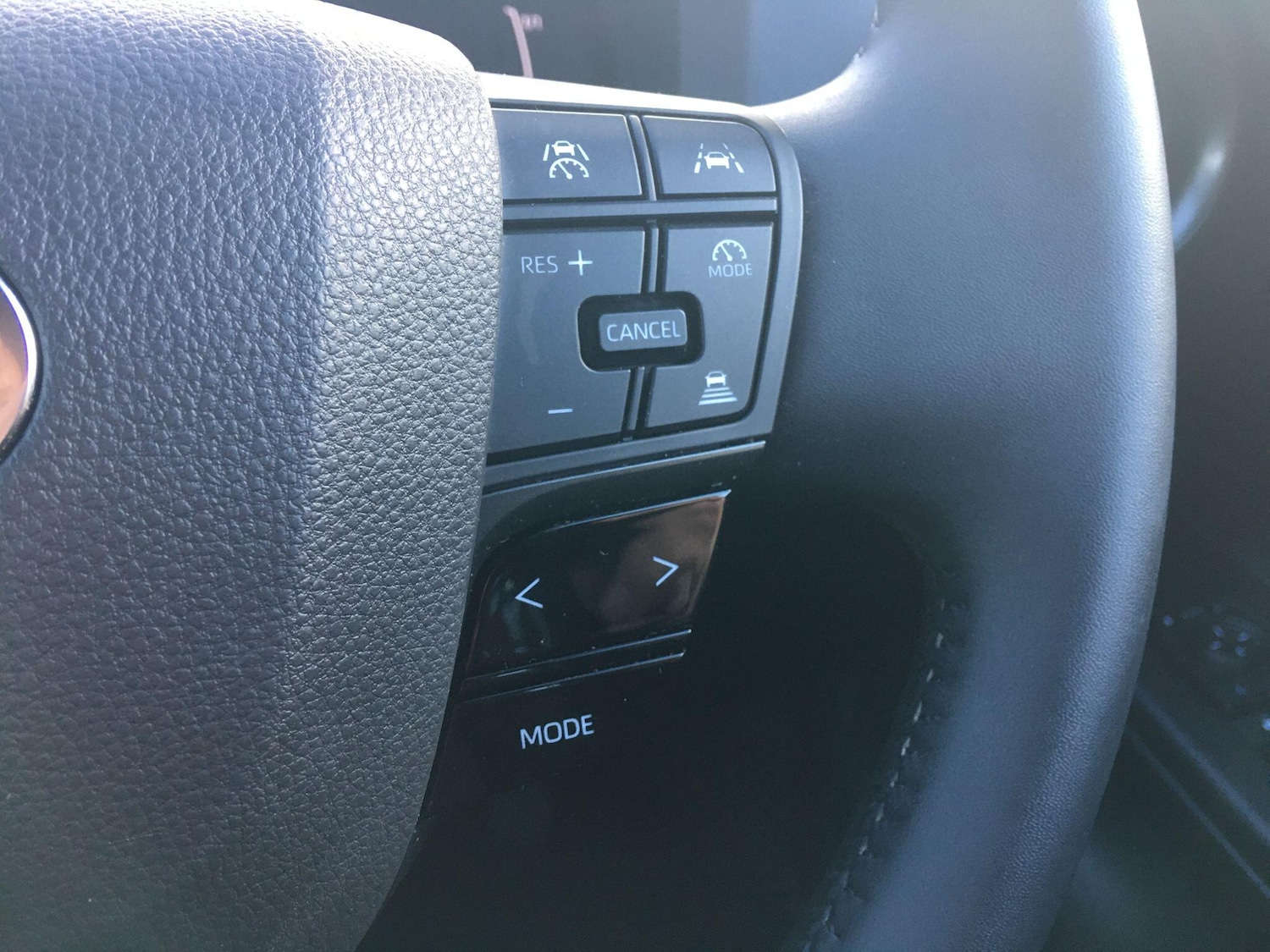 Used Toyota C-HR 2024 for sale - 77524201: Photo 32