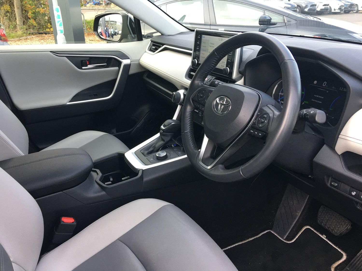 Used Toyota RAV4 2022 for sale - 76538280: Photo 13