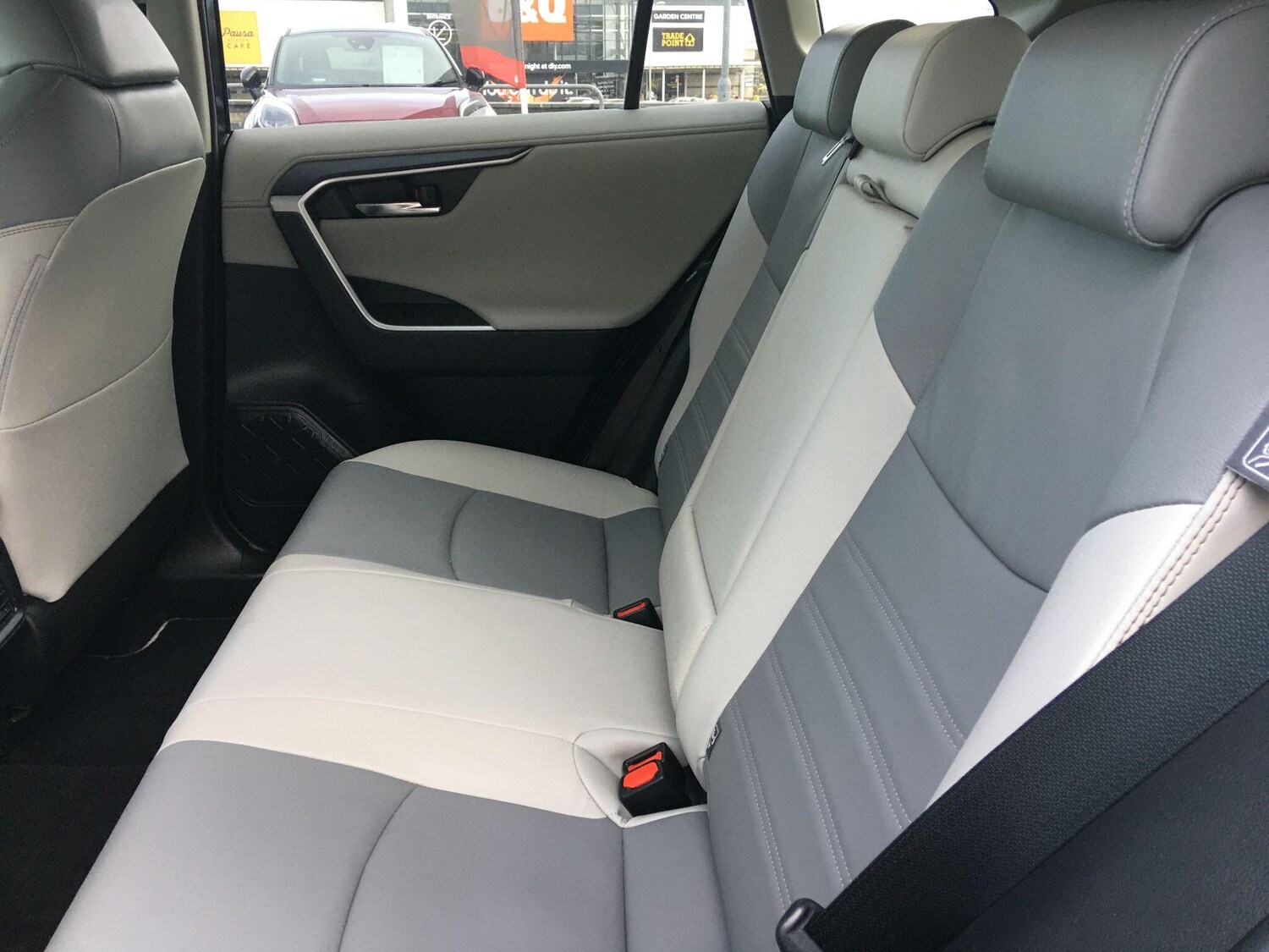 Used Toyota RAV4 2022 for sale - 76538280: Photo 19