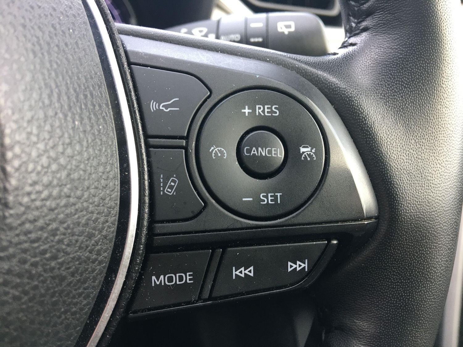 Used Toyota RAV4 2022 for sale - 76538280: Photo 31