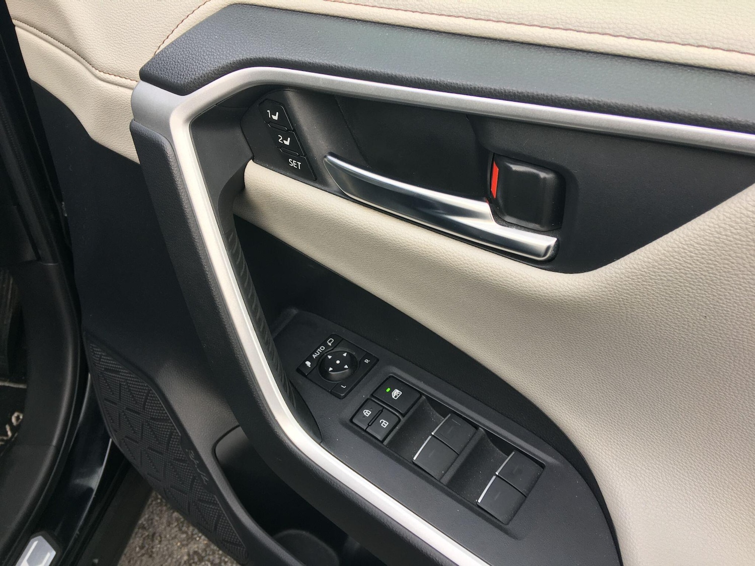 Used Toyota RAV4 2022 for sale - 76538280: Photo 34