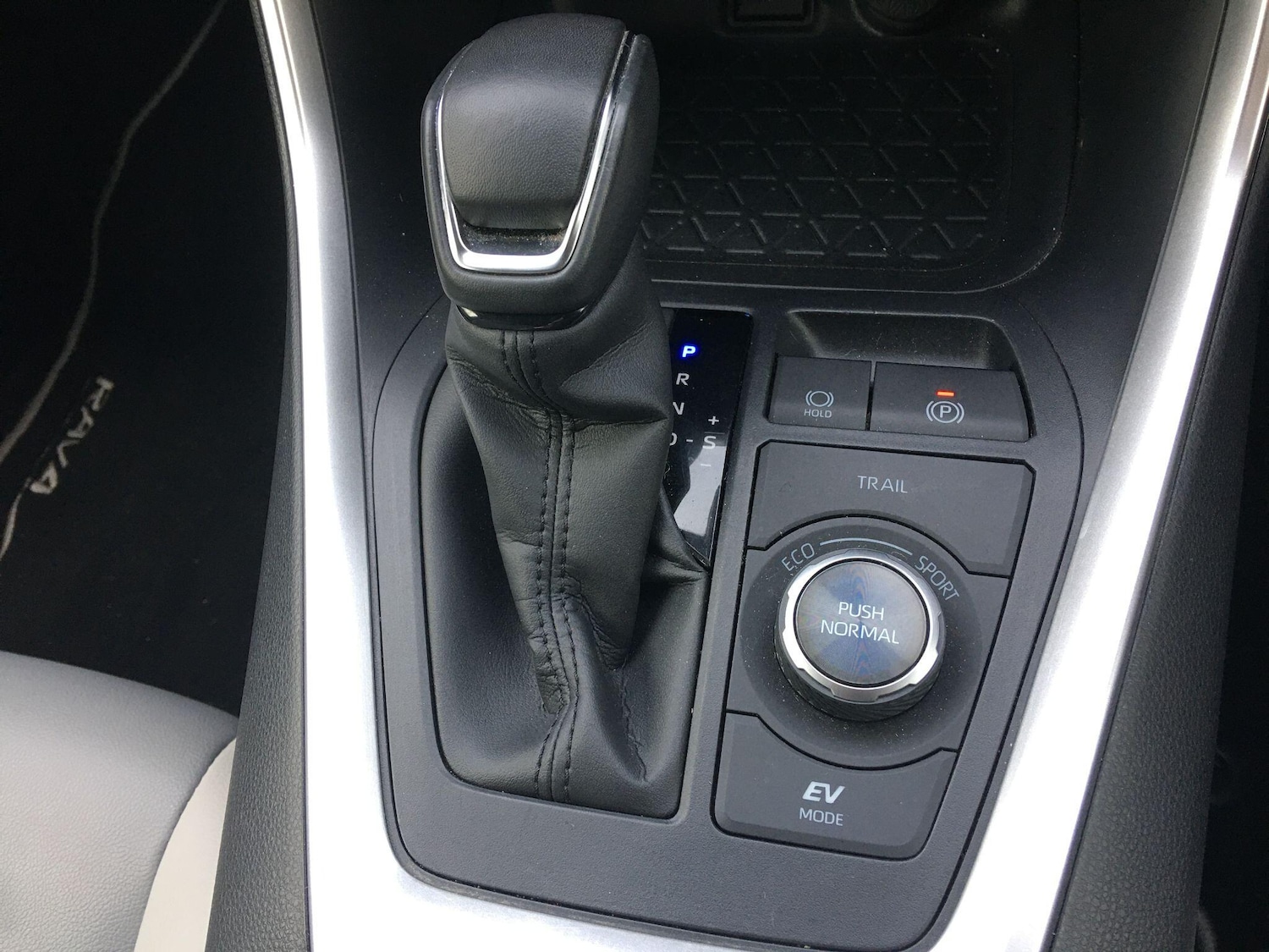 Used Toyota RAV4 2022 for sale - 76538280: Photo 40