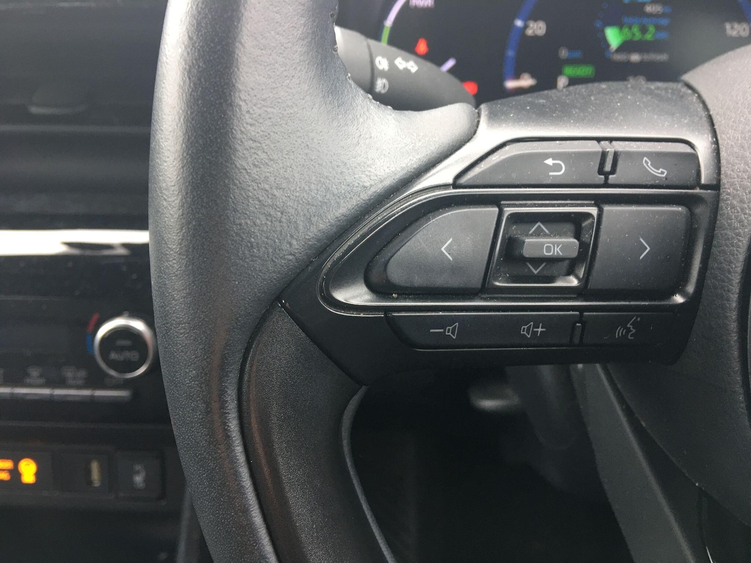 Used Toyota Yaris Cross 2022 for sale - 76072809: Photo 29