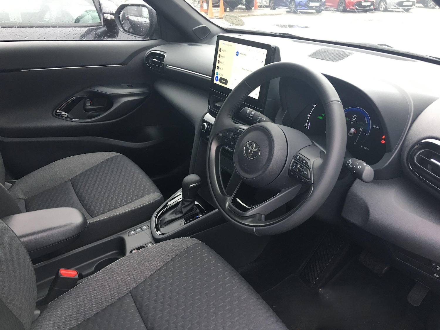 Used Toyota Yaris Cross 2025 for sale - 76765386: Photo 13