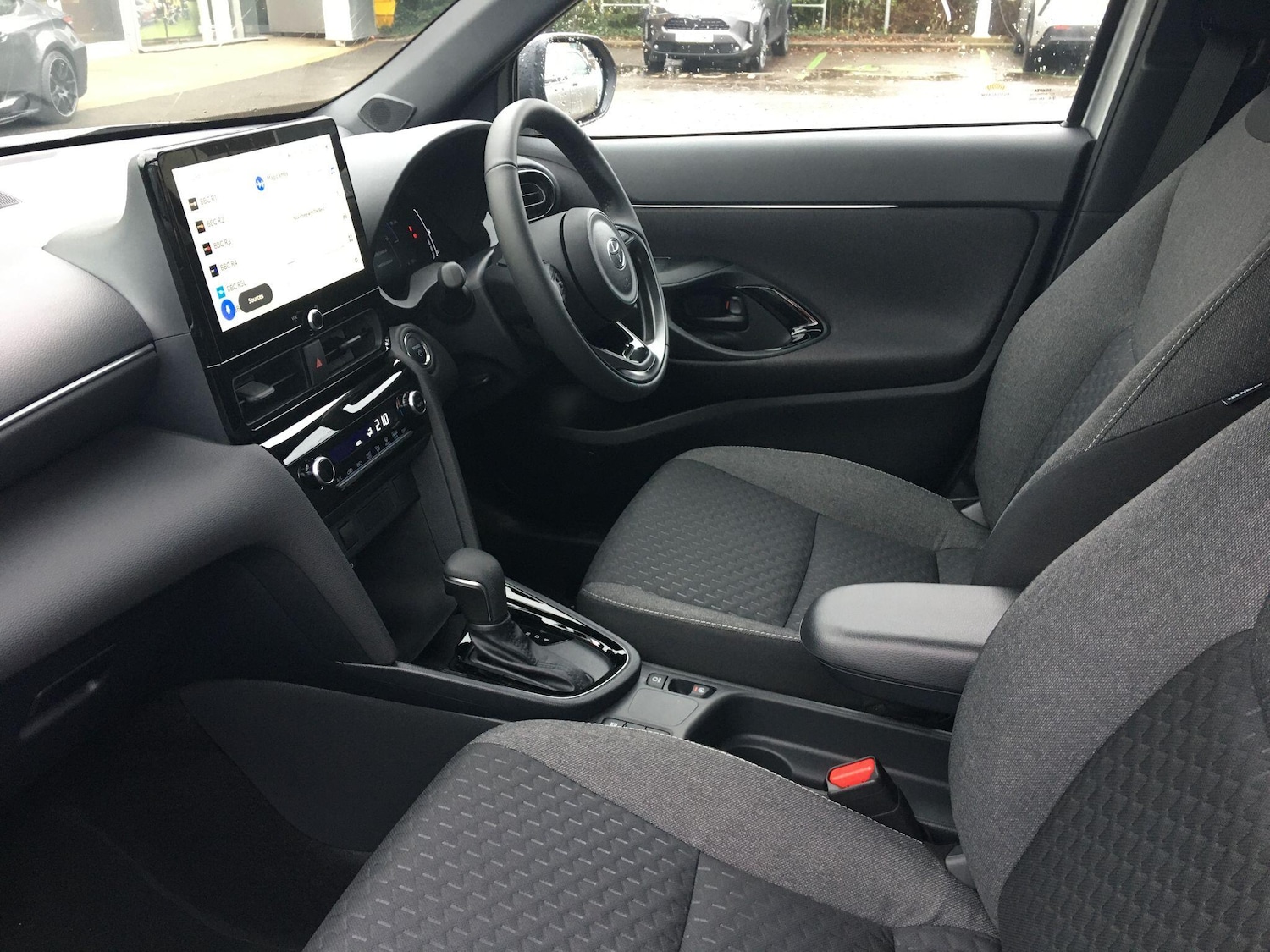 Used Toyota Yaris Cross 2025 for sale - 76765386: Photo 15