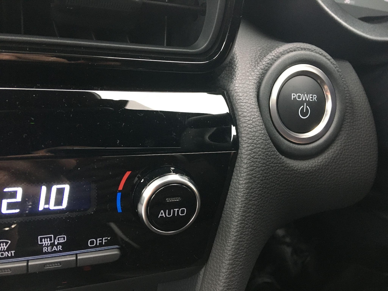 Used Toyota Yaris Cross 2025 for sale - 76765386: Photo 34