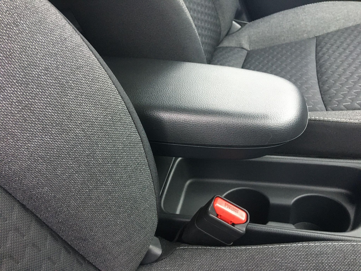 Used Toyota Yaris Cross 2025 for sale - 76765386: Photo 37