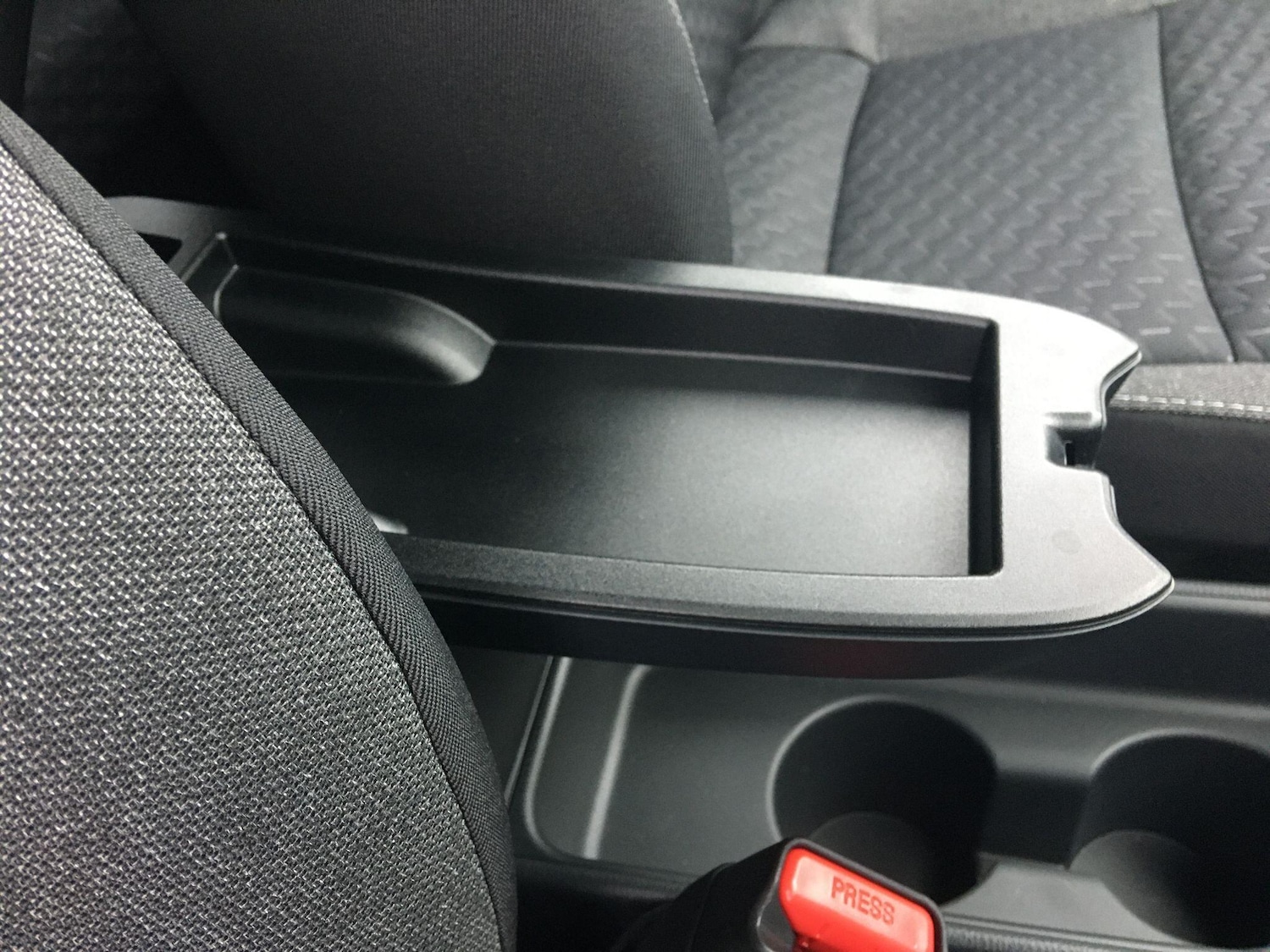 Used Toyota Yaris Cross 2025 for sale - 76765386: Photo 38