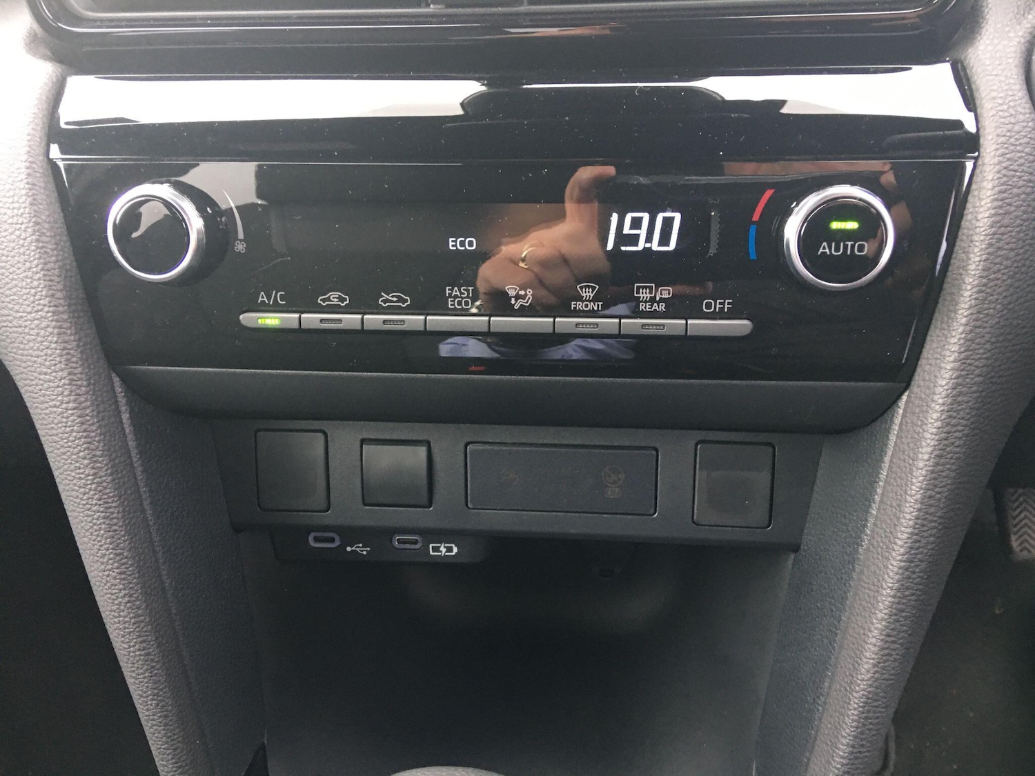 Used Toyota Yaris Cross 2025 for sale - 77109563: Photo 34