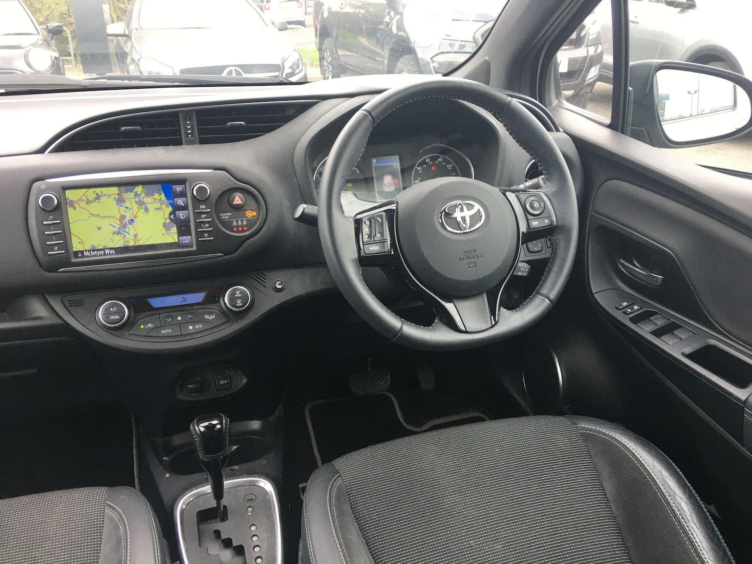 Used Toyota Yaris 2018 for sale - 78101177: Photo 14