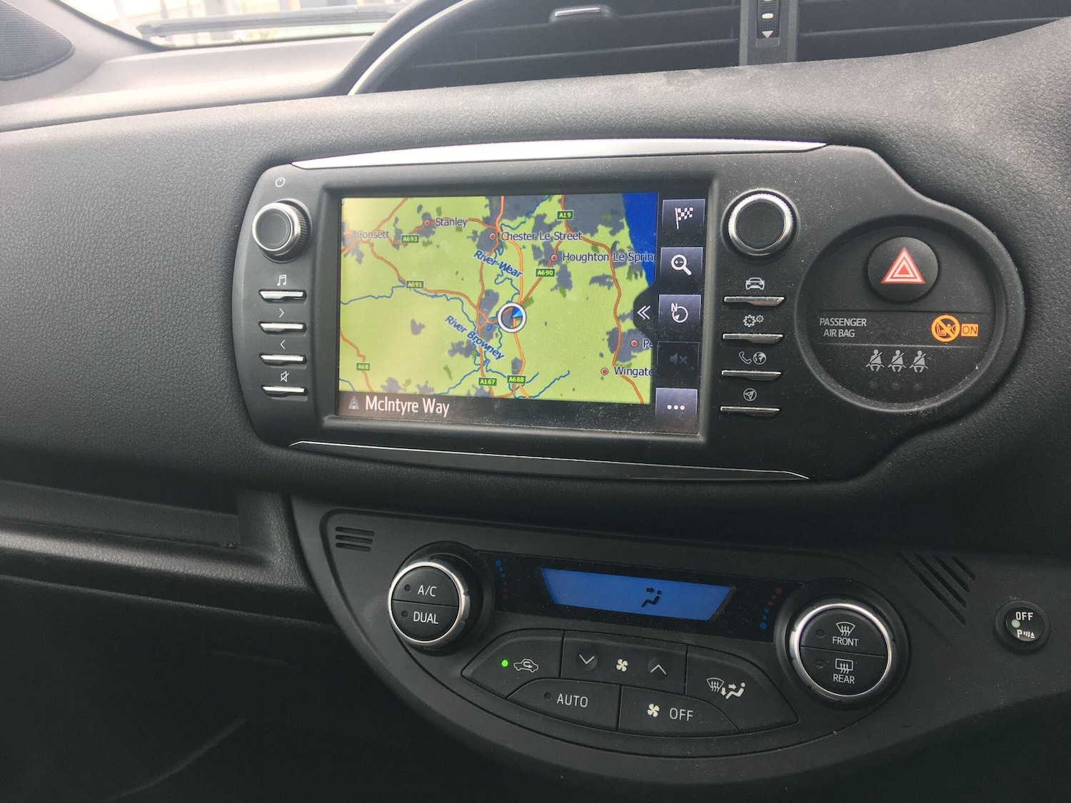 Used Toyota Yaris 2018 for sale - 78101177: Photo 18