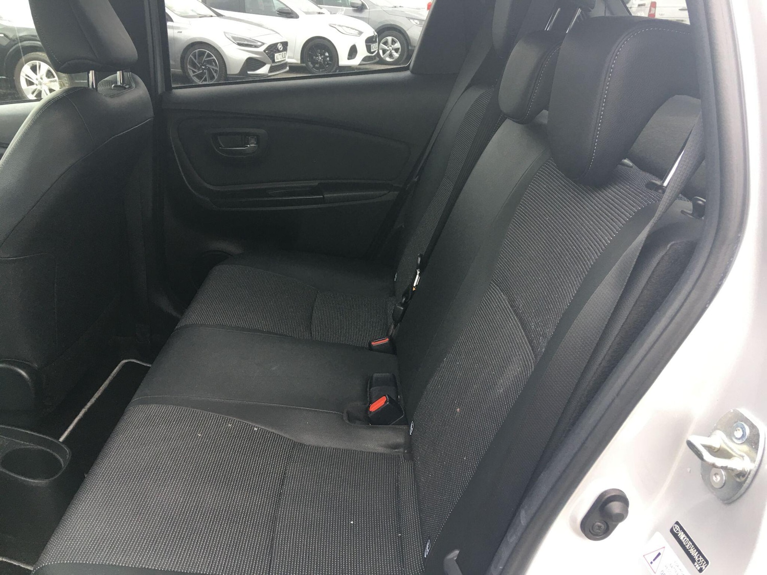 Used Toyota Yaris 2018 for sale - 78101177: Photo 20