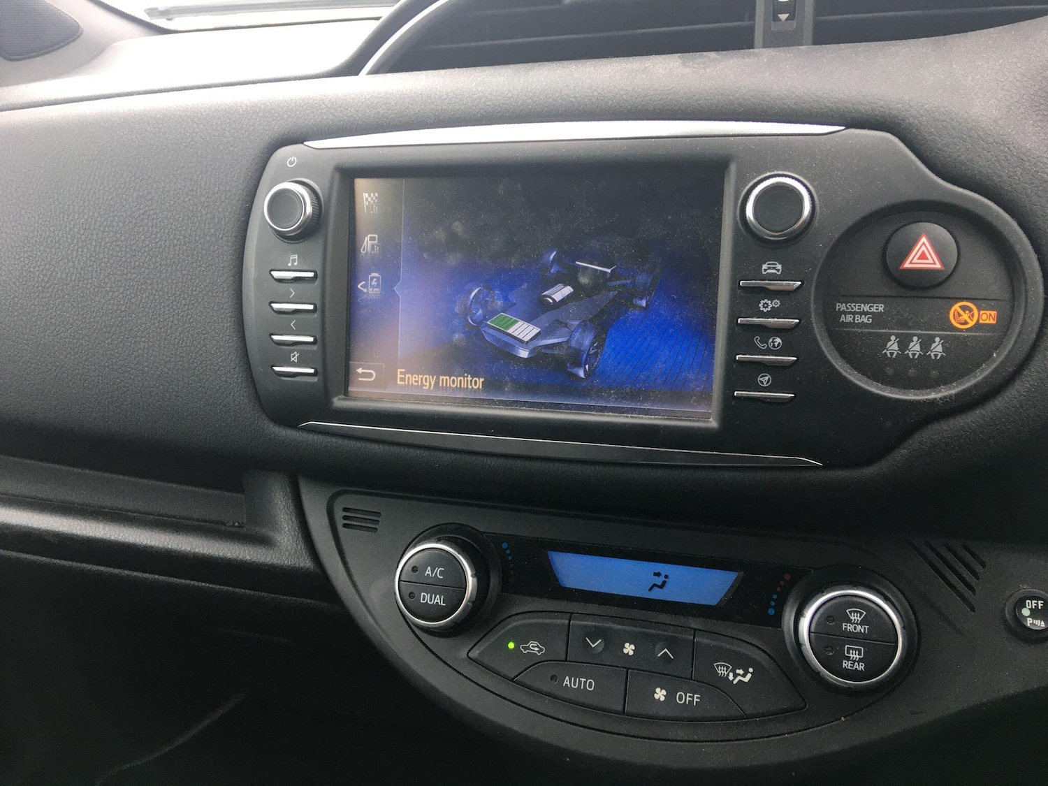 Used Toyota Yaris 2018 for sale - 78101177: Photo 27