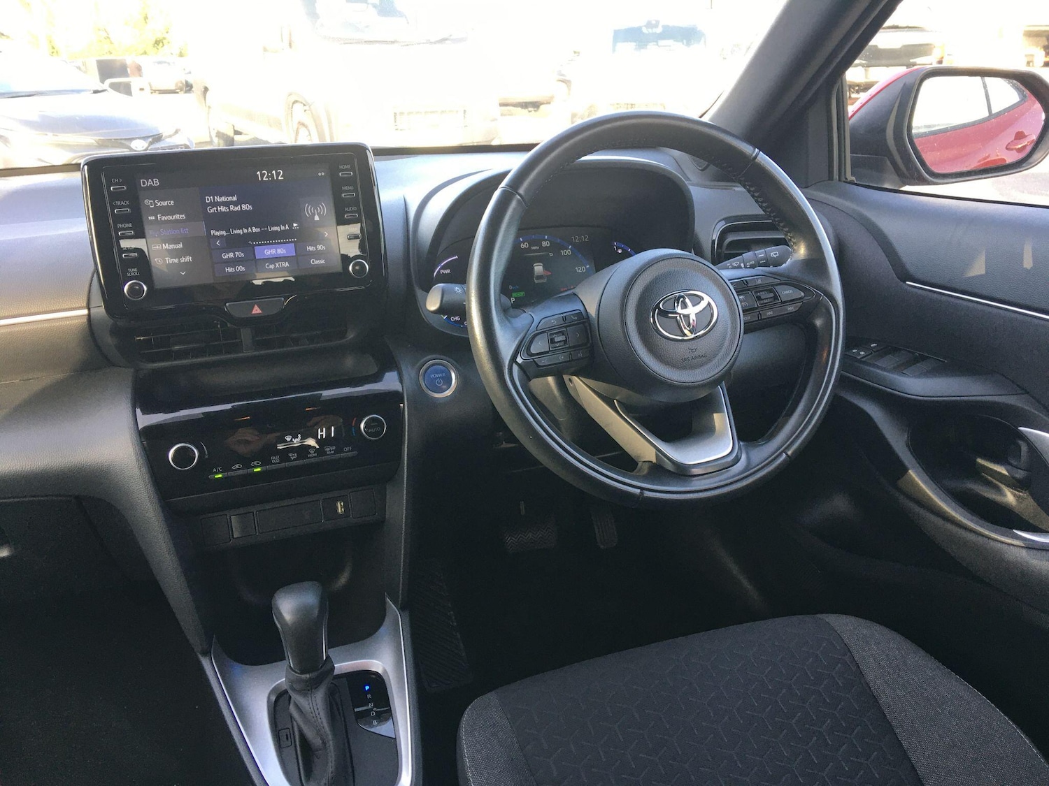 Used Toyota Yaris Cross 2024 for sale - 77255130: Photo 14