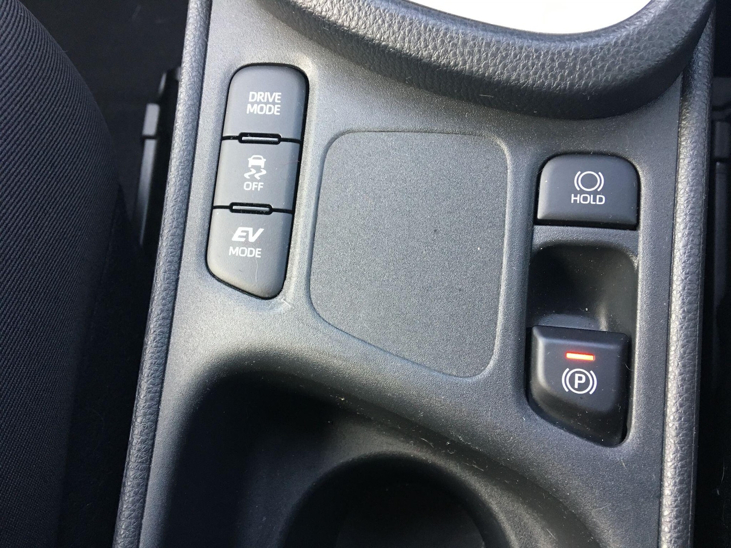 Used Toyota Yaris Cross 2024 for sale - 77255130: Photo 33