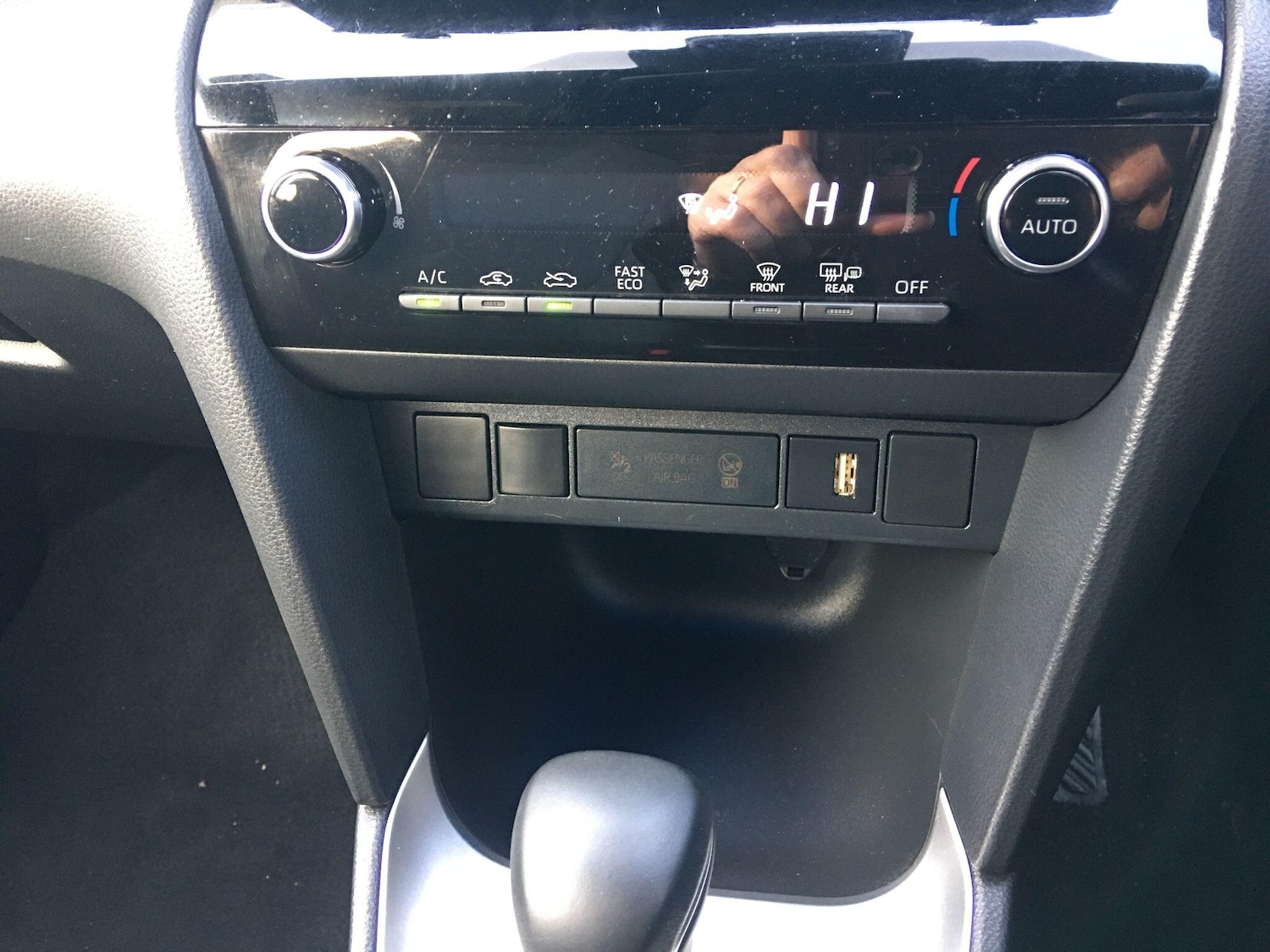 Used Toyota Yaris Cross 2024 for sale - 77255130: Photo 35