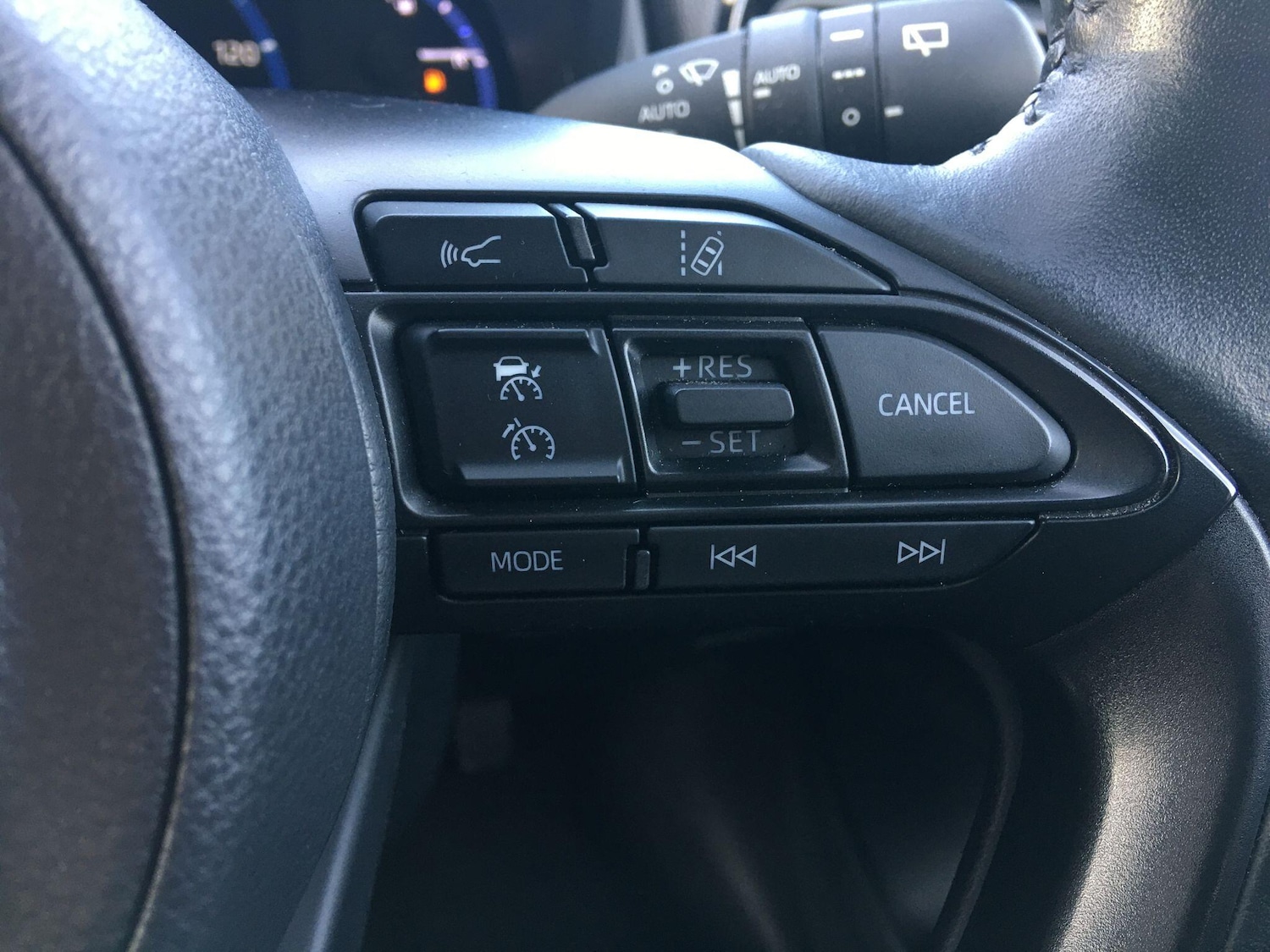 Used Toyota Yaris Cross 2024 for sale - 77255130: Photo 37