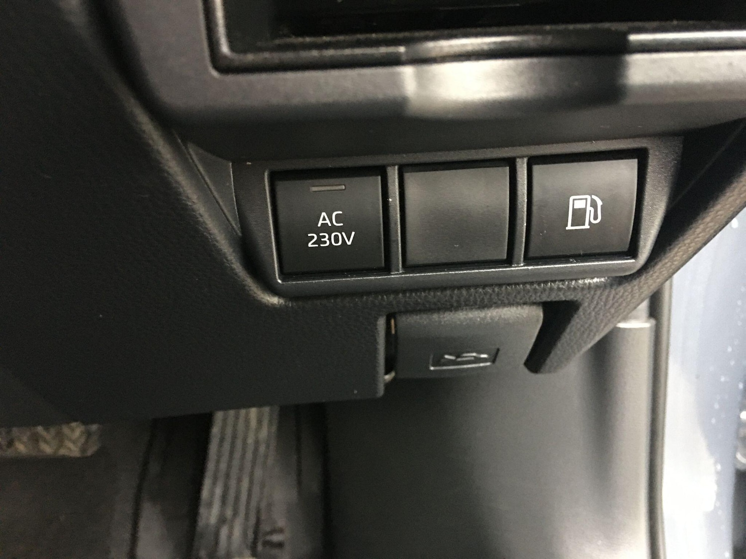 Used Toyota Prius 2024 for sale - 77202736: Photo 40