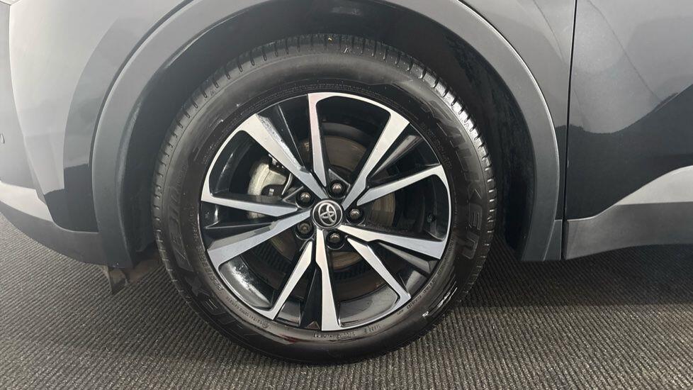 Used Toyota C-HR 2025 for sale - 77710183: Photo 11