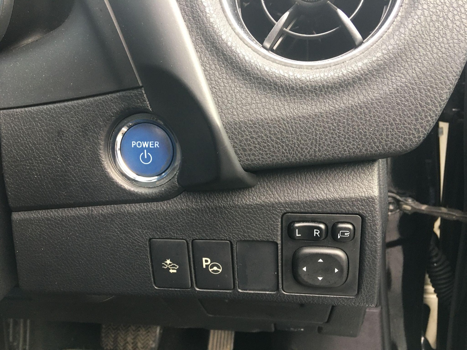 Used Toyota Auris 2018 for sale - 77081525: Photo 39