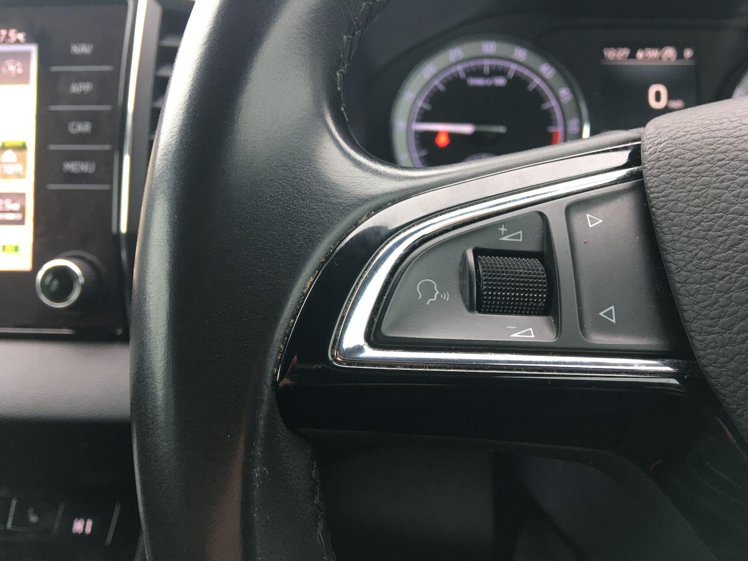 Used Skoda Karoq 2019 for sale - 77255137: Photo 40