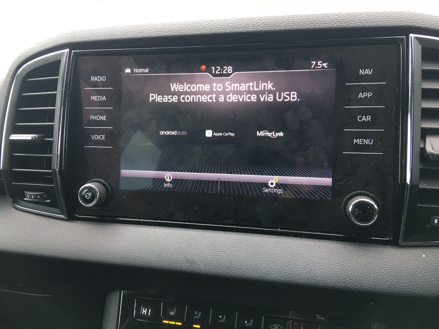 Used Skoda Karoq 2019 for sale - 77255137: Photo 46