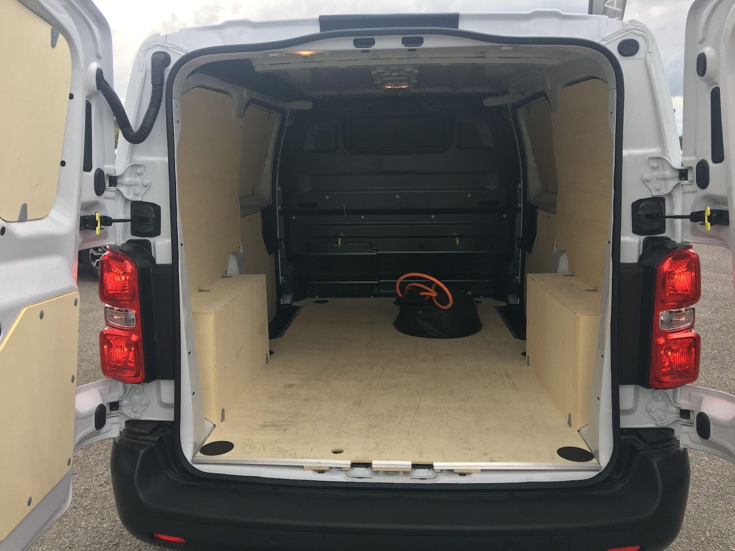 Used Toyota ProAce 2024 for sale - 76361063: Photo 12