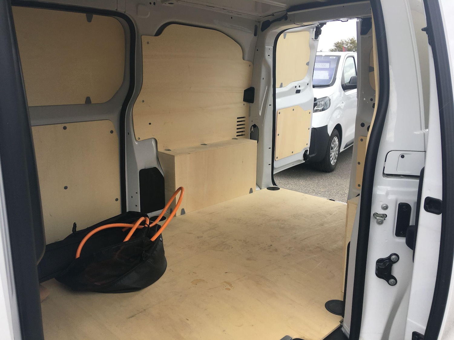 Used Toyota ProAce 2024 for sale - 76361063: Photo 32