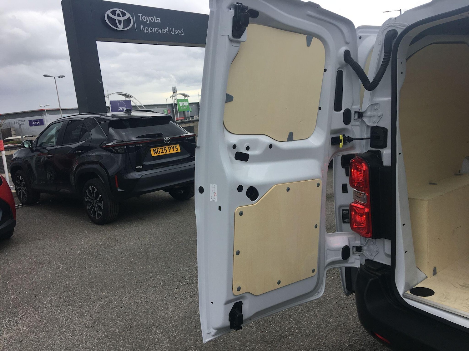 Used Toyota ProAce 2024 for sale - 76361063: Photo 35