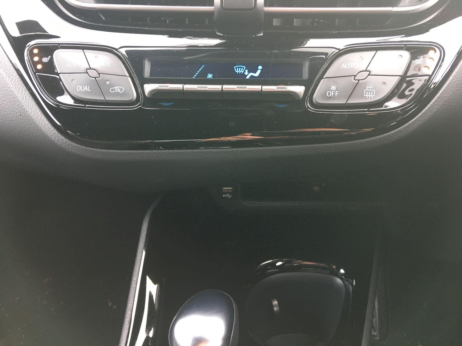 Used Toyota C-HR 2021 for sale - 76499098: Photo 41