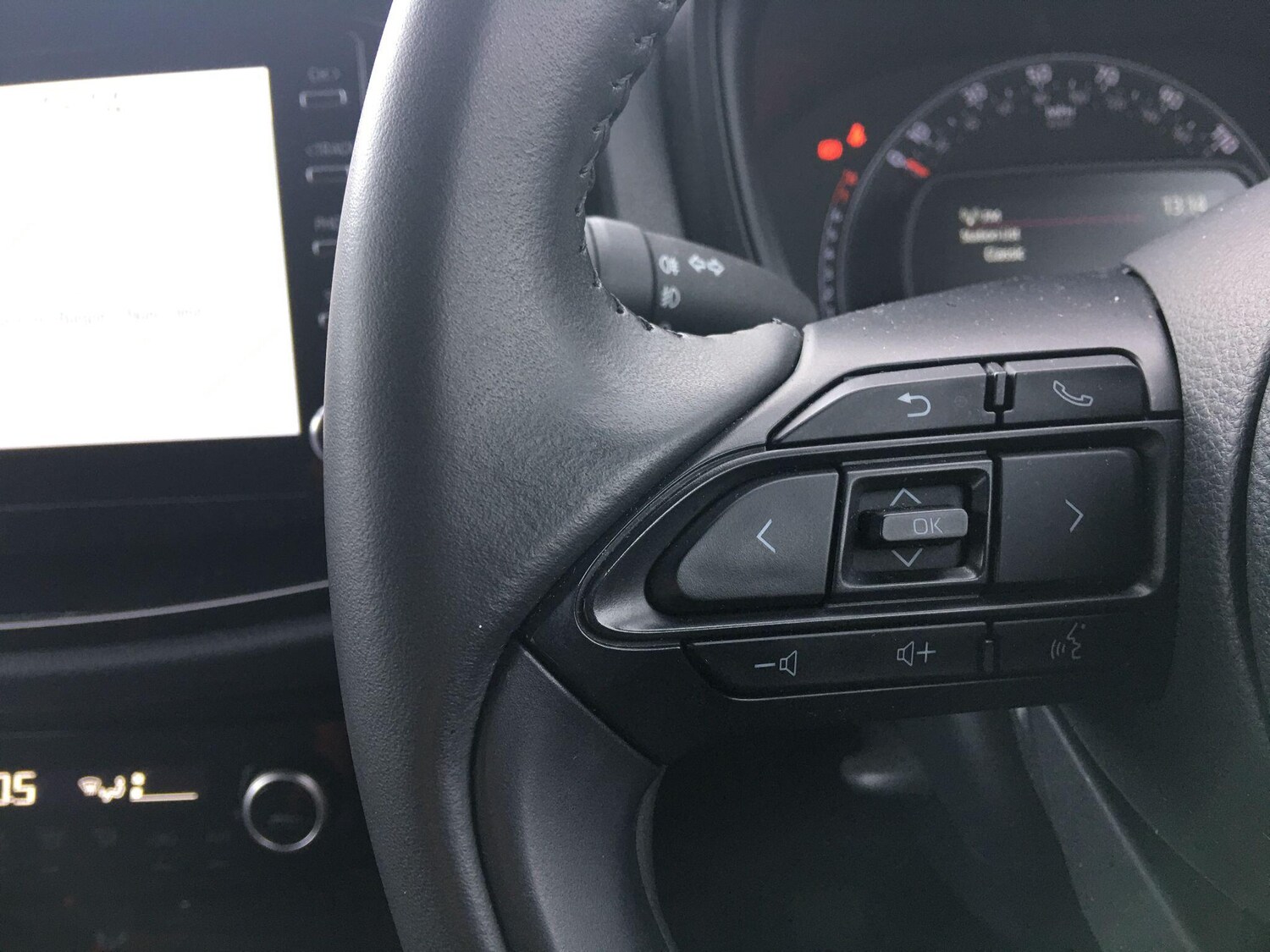 Used Toyota Aygo X 2022 for sale - 77040027: Photo 42