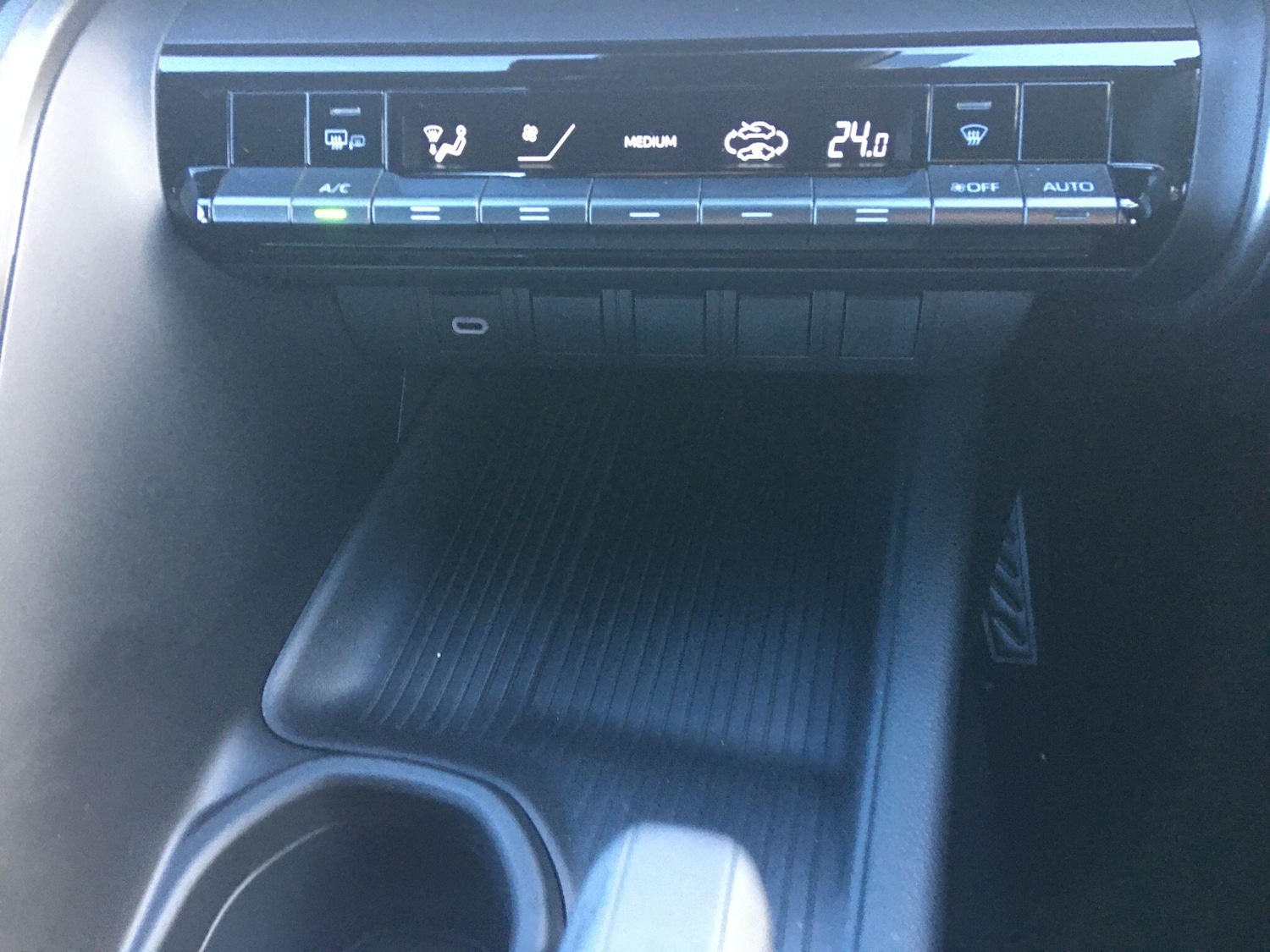 Used Toyota C-HR 2024 for sale - 77109113: Photo 30