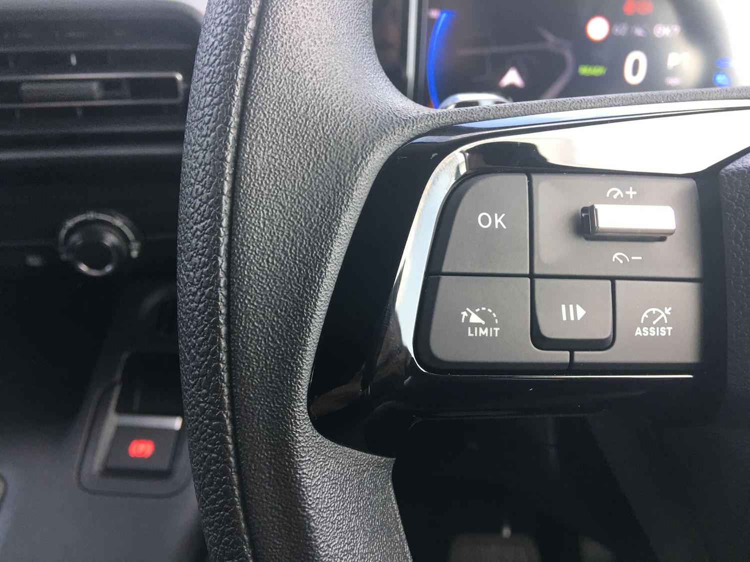 Used Toyota ProAce 2025 for sale - 77723289: Photo 34